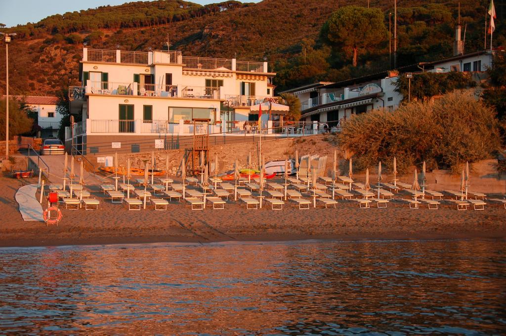 Hotel Villa Miramare Capoliveri  Exterior foto